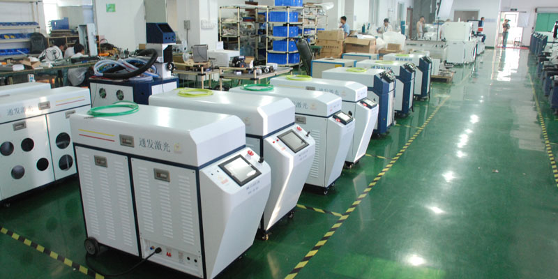 通發(fā)激光TFL-80PF<a href='http://www.0769tiantian.com/product/2.htm' class='text_a'>光纖<a href='http://www.0769tiantian.com' class='text_a'>激光焊接機(jī)</a></a>